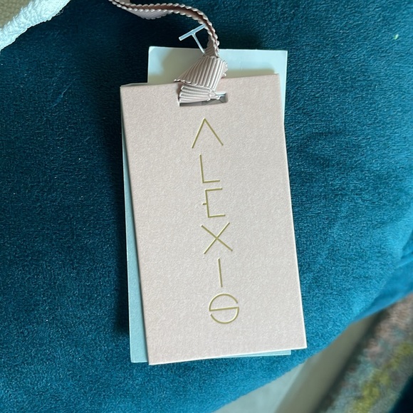 ALEXIS Buras Knit Crop Top - Picture 3 of 8